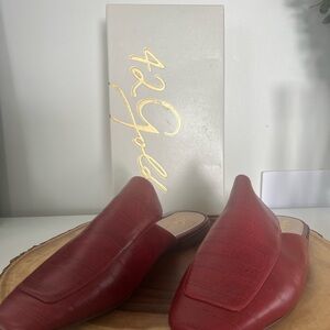 42 GOLD Women's Bold Red Mules leather size 10